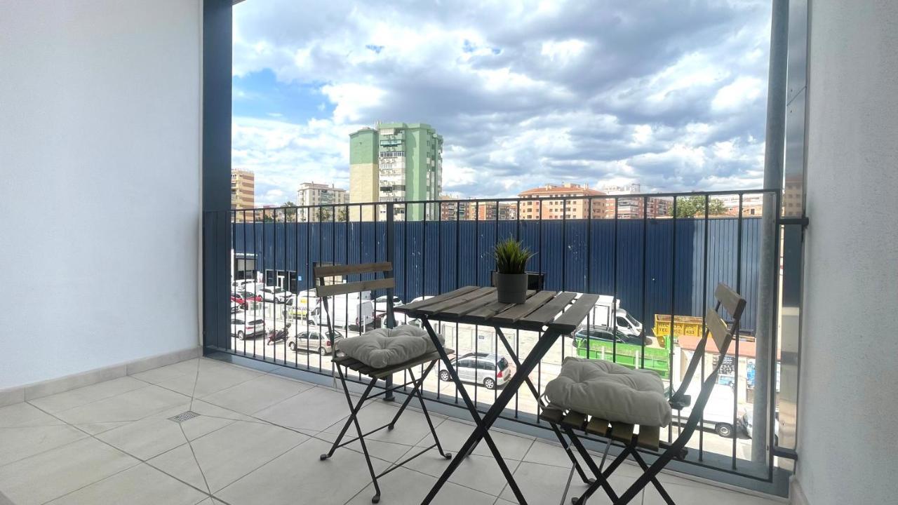 Apartamento Malaga Beach, 2Aアパートメント エクステリア 写真