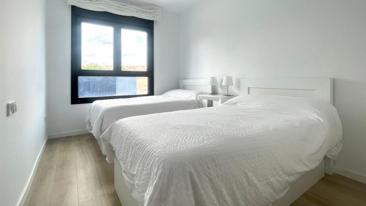 Apartamento Malaga Beach, 2Aアパートメント エクステリア 写真