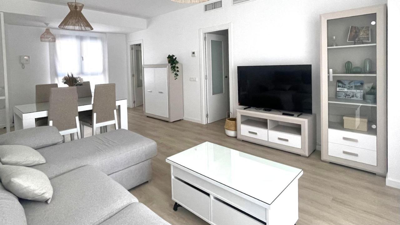 Apartamento Malaga Beach, 2Aアパートメント エクステリア 写真